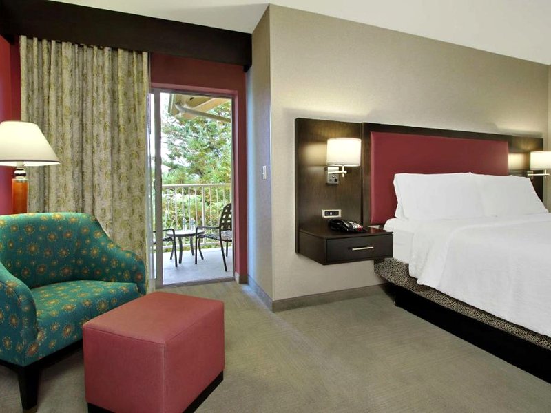 ヒルトン ガーデン イン ソノマ カウンティ エアポート (Hilton Garden Inn Sonoma County Airport)の写真