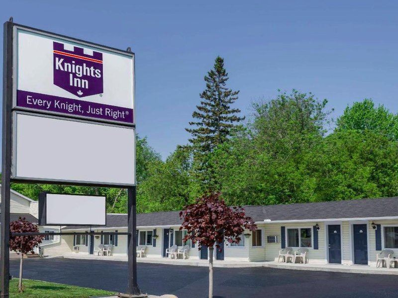 Knights Inn - Arnprior ONの写真