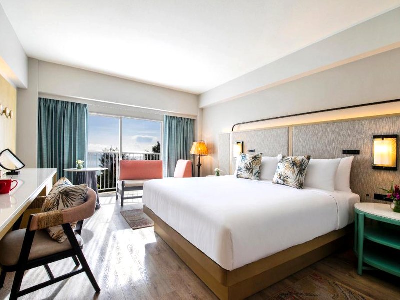 クラウンプラザ ホテルズ ＆ リゾーツ サイパン バイ IHG (Crowne Plaza Hotels & Resorts Saipan By IHG)の写真