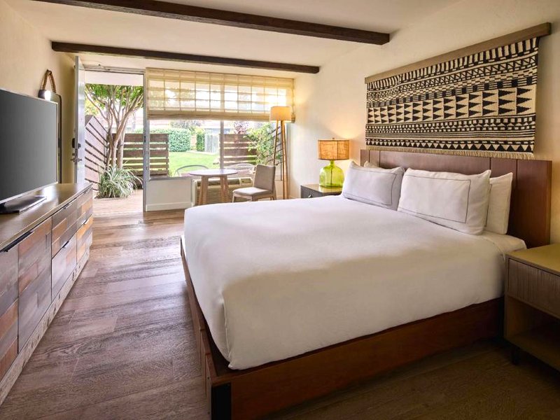 The Leta Santa Barbara Goleta, Tapestry Collection by Hiltonの写真