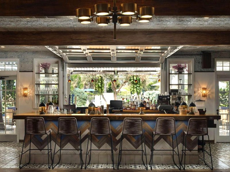 The Leta Santa Barbara Goleta, Tapestry Collection by Hiltonの写真