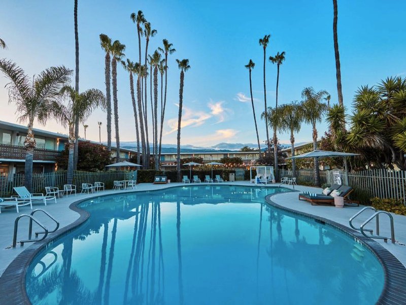 The Leta Santa Barbara Goleta, Tapestry Collection by Hiltonの写真
