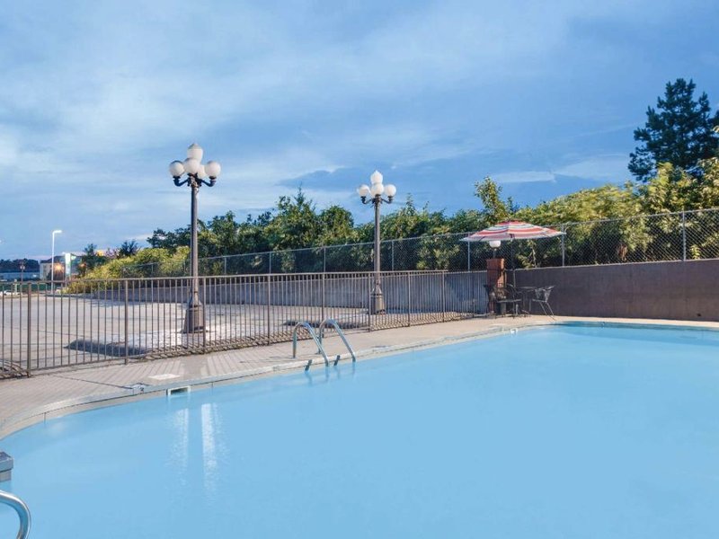 スーパー 8 バイ ウインダム モリルトン (Super 8 By Wyndham Morrilton)の写真