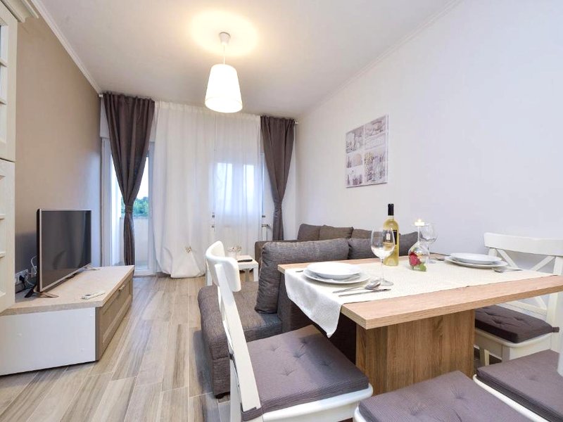 Apartments & Villa Tisnoの写真