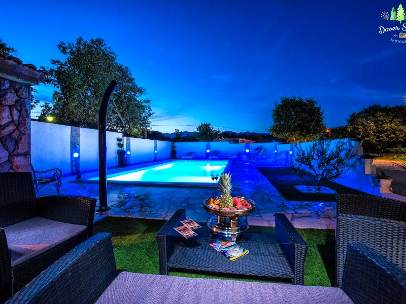 Apartments & Villa Tisnoの写真