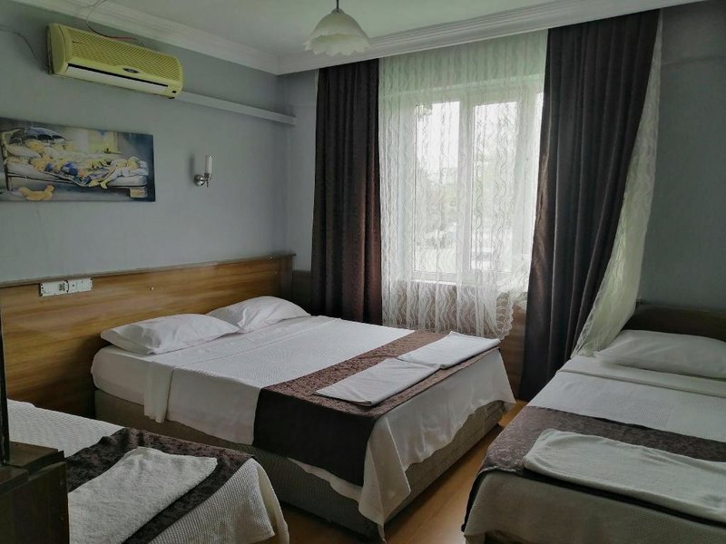 Dolphin yunus hotelの写真