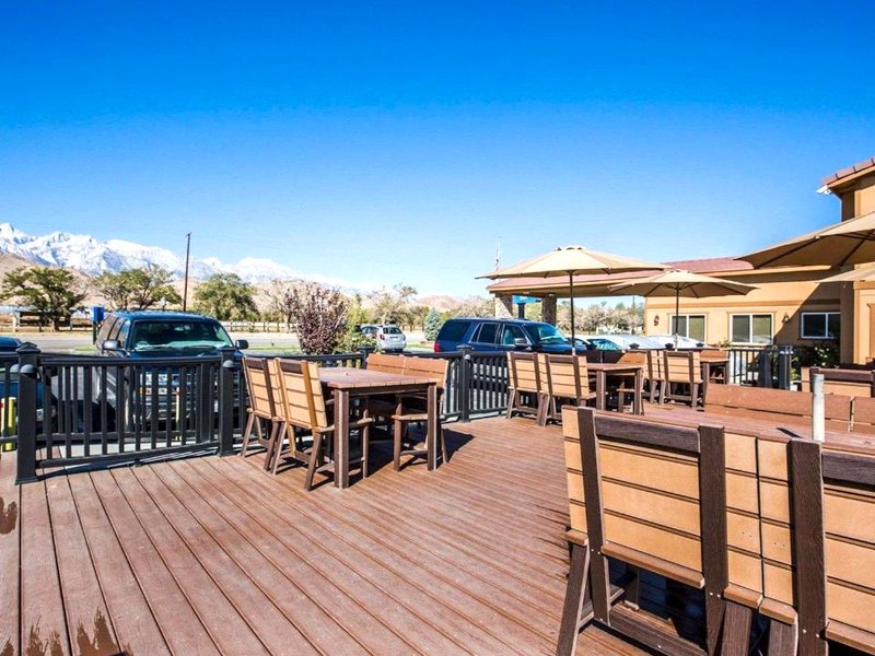 クオリティ イン ローン パイン ニア マウント ホイットニー (Quality Inn Lone Pine near Mount Whitney)の写真