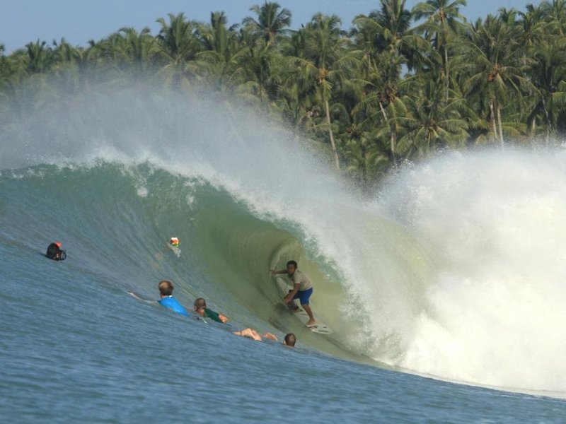 Lilys Nias Surf Campの写真