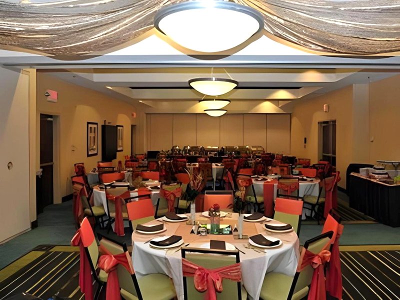 ホリデイ イン セントルイス フェアビュー ハイツ バイ IHG (Holiday Inn Saint Louis-Fairview Heights By IHG)の写真