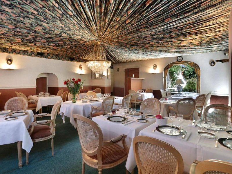 Contact Hotel de France Contres-Beauval-Chevernyの写真