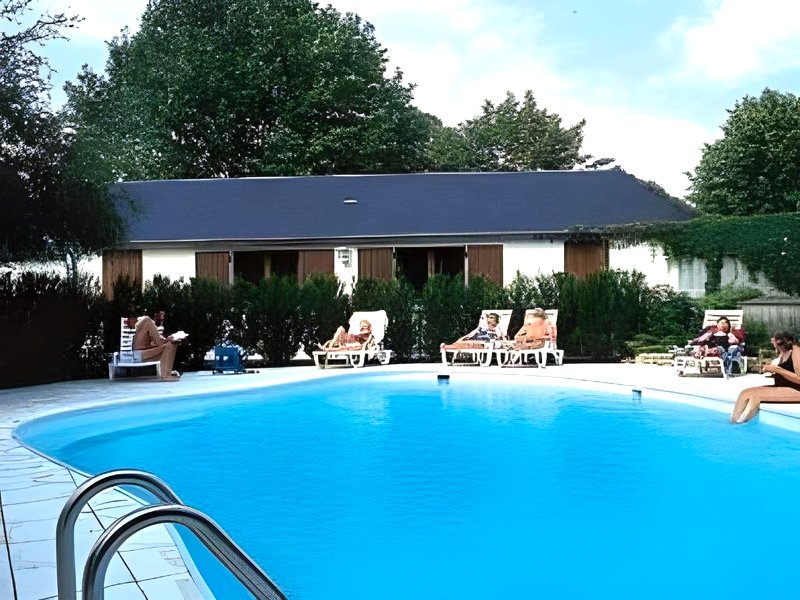 Contact Hotel de France Contres-Beauval-Chevernyの写真