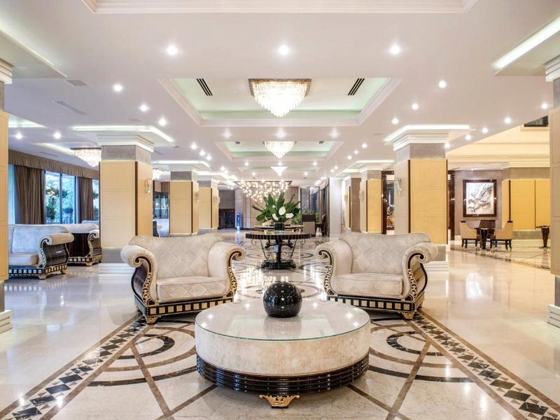 アンバサドリ トビリシ ホテル (Ambassadori Tbilisi Hotel)の写真