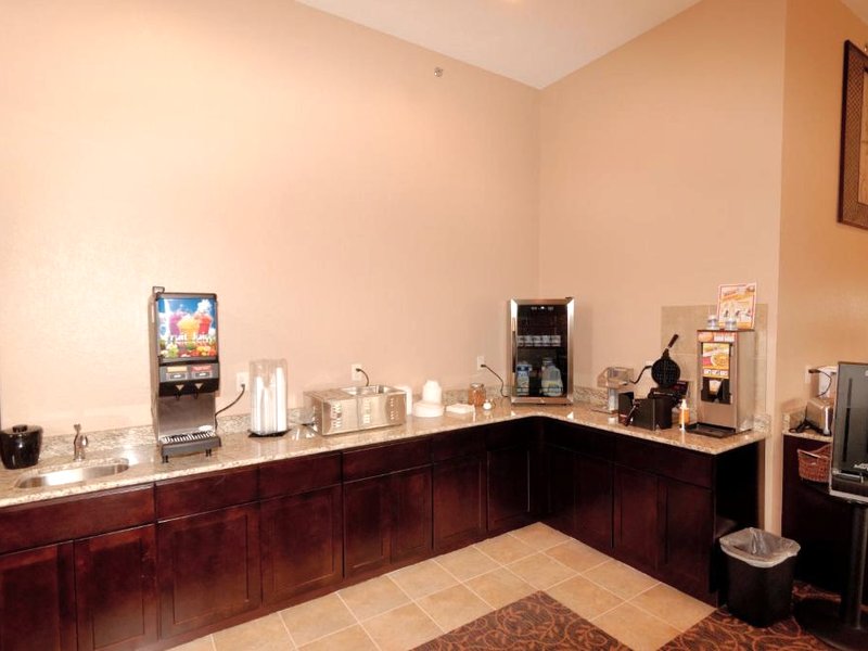 Cobblestone Inn & Suites - Denison / Oak Ridgeの写真