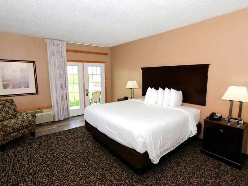 Cobblestone Inn & Suites - Denison - Majestic Hillsの写真