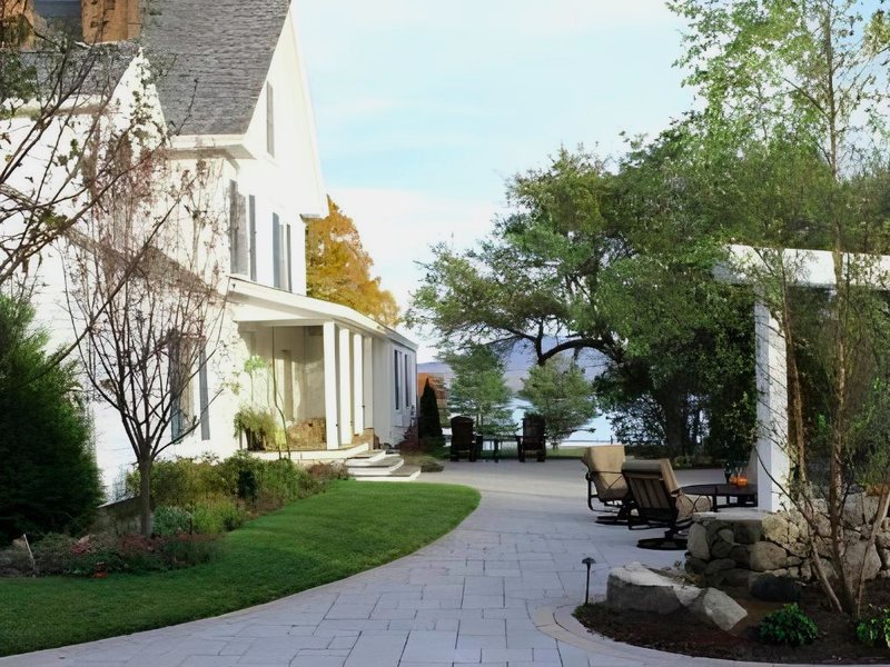 Inn at Pleasant Lakeの写真