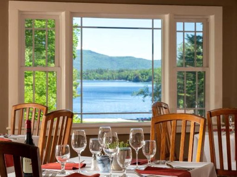 Inn at Pleasant Lakeの写真