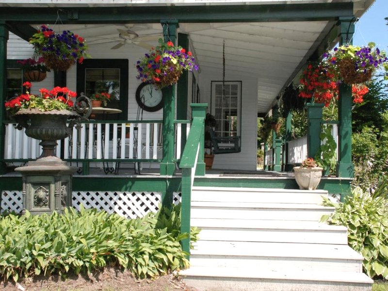 フォランスビー イン (Follansbee Inn)の写真