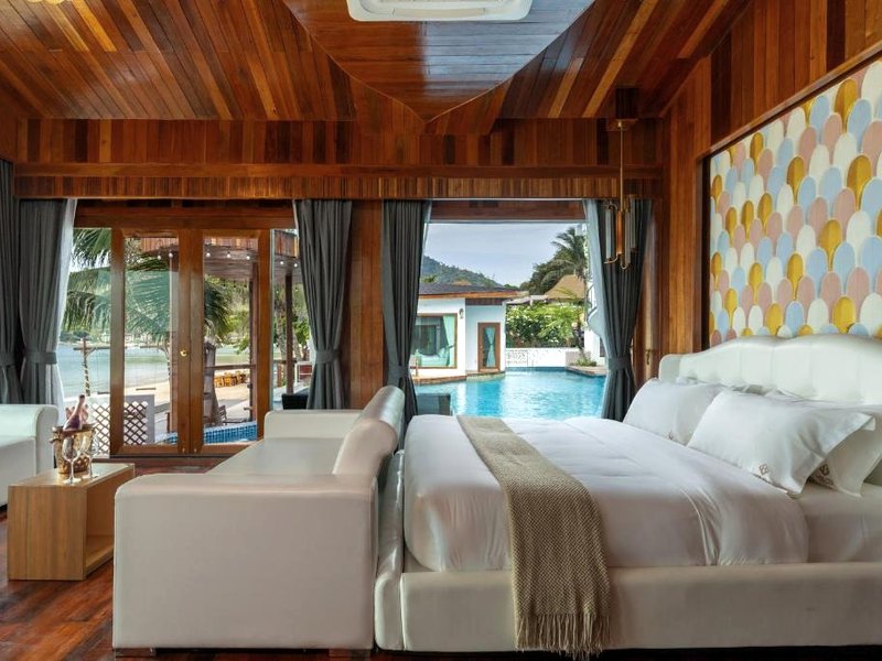 ホテル ヴィラ アオカノム ビーチフロント (Hotel Villa Aokhanom Beachfront)の写真