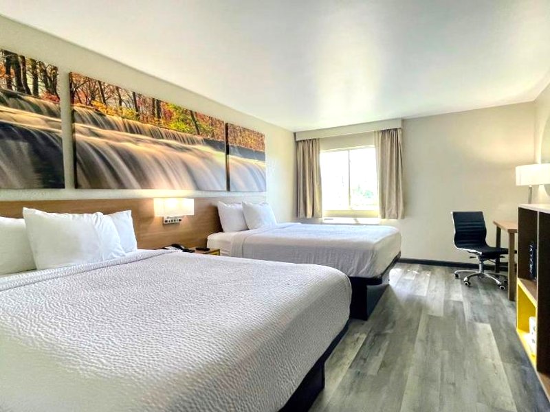 デイズ イン バイ ウィンダム コロンバス IN (Days Inn by Wyndham Columbus IN)の写真