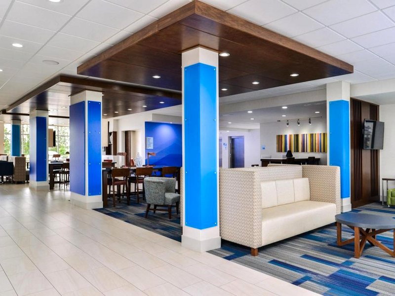 Holiday Inn Express & Suites - Siloam Springs By IHGの写真