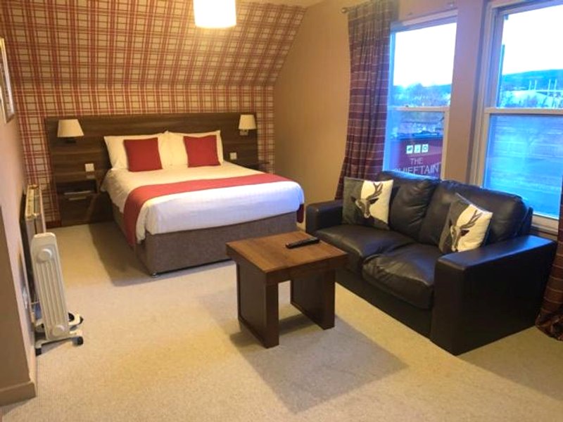 ザ チーフテン ホテル (The Chieftain Hotel)の写真