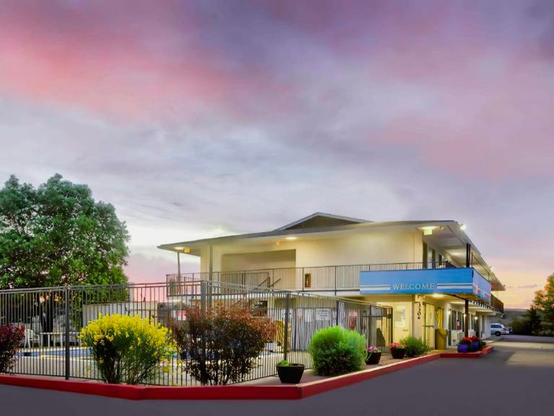 Motel 6 Gallup, NMの写真