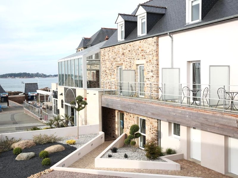 Best Western Plus les Terrasses de Brehatの写真