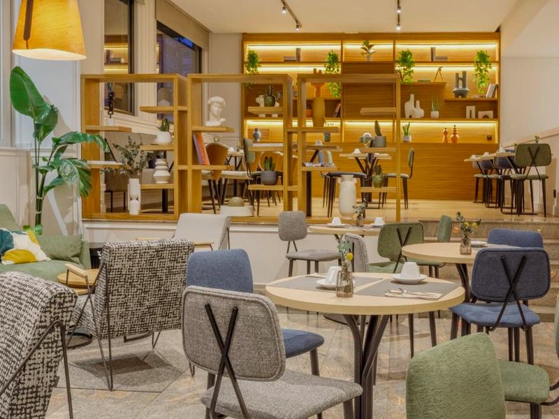 ホテル サンティアゴ プラザ アフィリエーテッド バイ メリア (Hotel Santiago Plaza Affiliated by Meliá)の写真