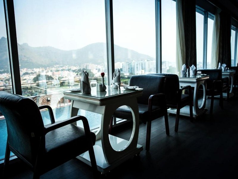 Hotel Benzz Park Velloreの写真