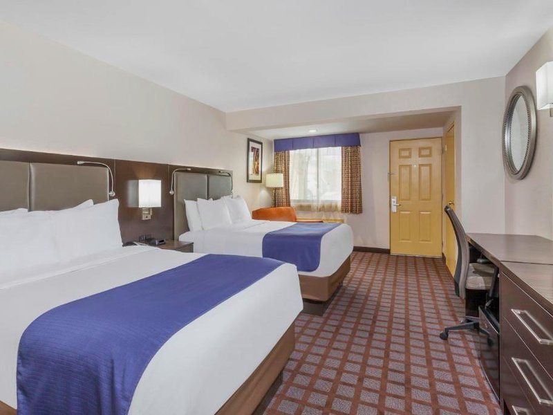 デイズ イン バイ ウィンダム ウッドベリ ロング アイランド (Days Inn by Wyndham Woodbury Long Island)の写真