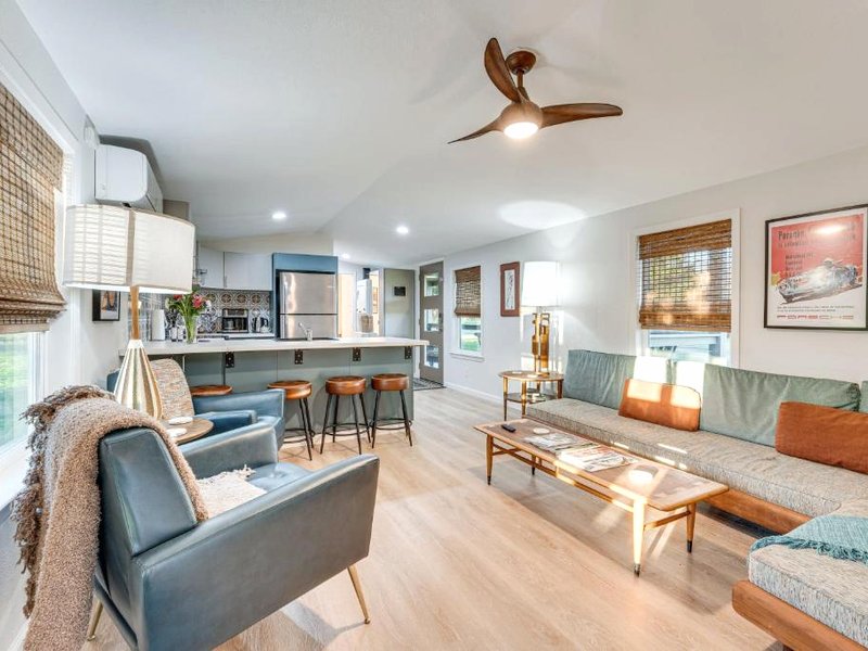 Near Majek Vineyard Private Schulenburg Cabinの写真