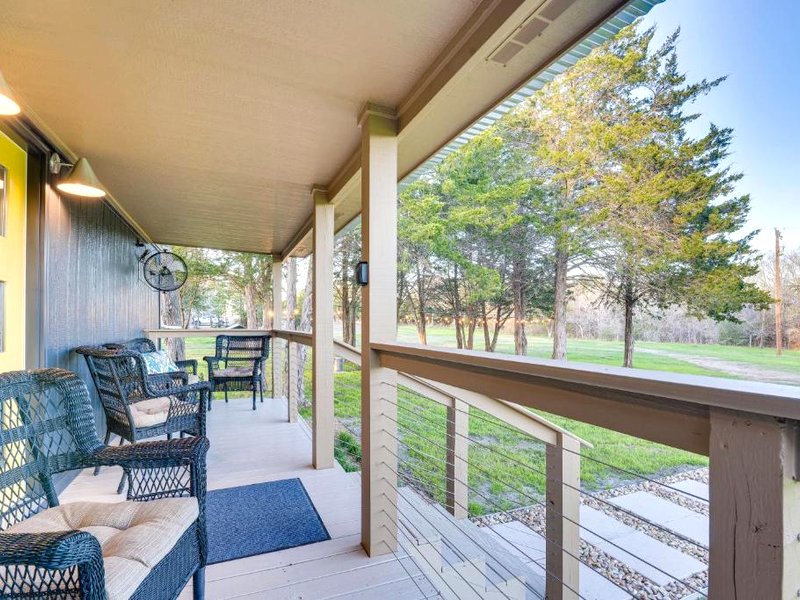 Near Majek Vineyard Private Schulenburg Cabinの写真