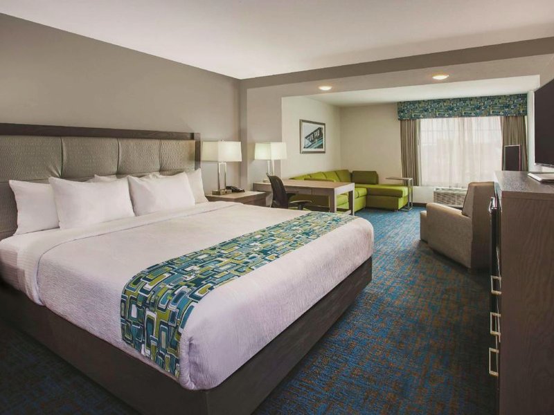ラ キンタ イン & スイーツ バイ ウィンダム セントポール-ウッドベリー (La Quinta Inn & Suites by Wyndham St. Paul-Woodbury)の写真