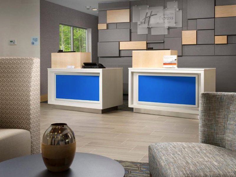 Holiday Inn Express & Suites Altoona By IHGの写真