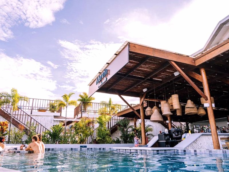 Tropical Suites Hotelの写真