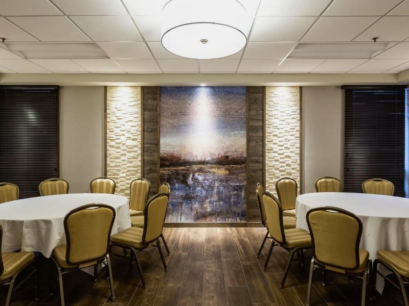 ホリデイ イン ニューアーク インターナショナル エアポート バイ IHG (Holiday Inn Newark International Airport By IHG)の写真