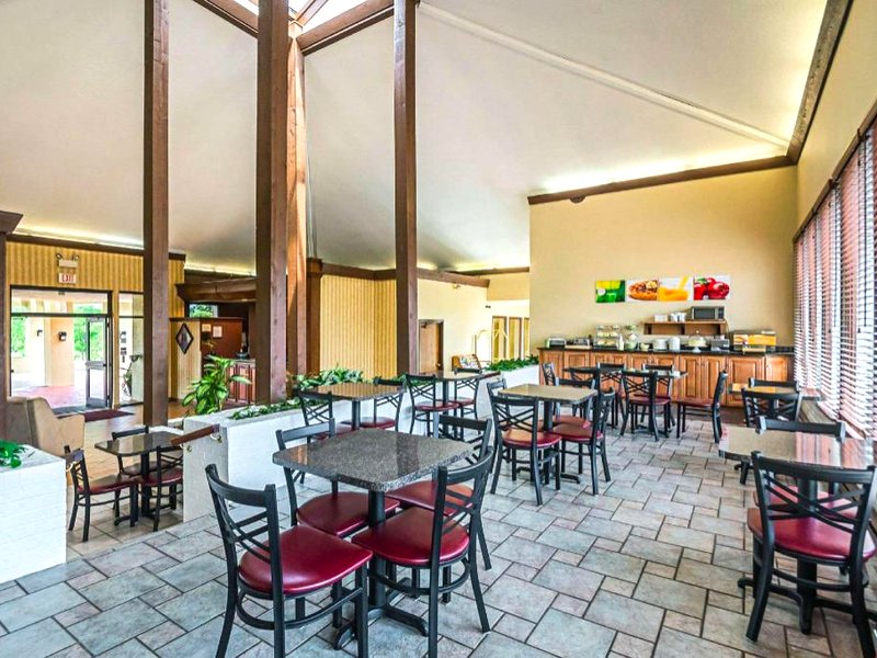Quality Inn & Suites Frostburg-Cumberlandの写真