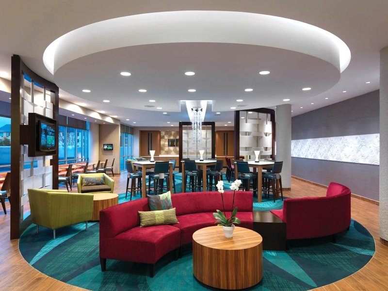 スプリングヒル スイーツ カンザスシティ レネックサ/シティ センター (SpringHill Suites Kansas City Lenexa/City Center)の写真