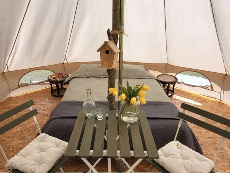 Petit a Petit - gypsy wagons and Bell tents in the Bourgogneの写真