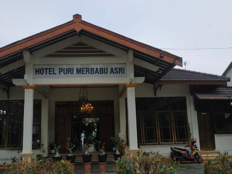 Hotel Puri Merbabu Asriの写真