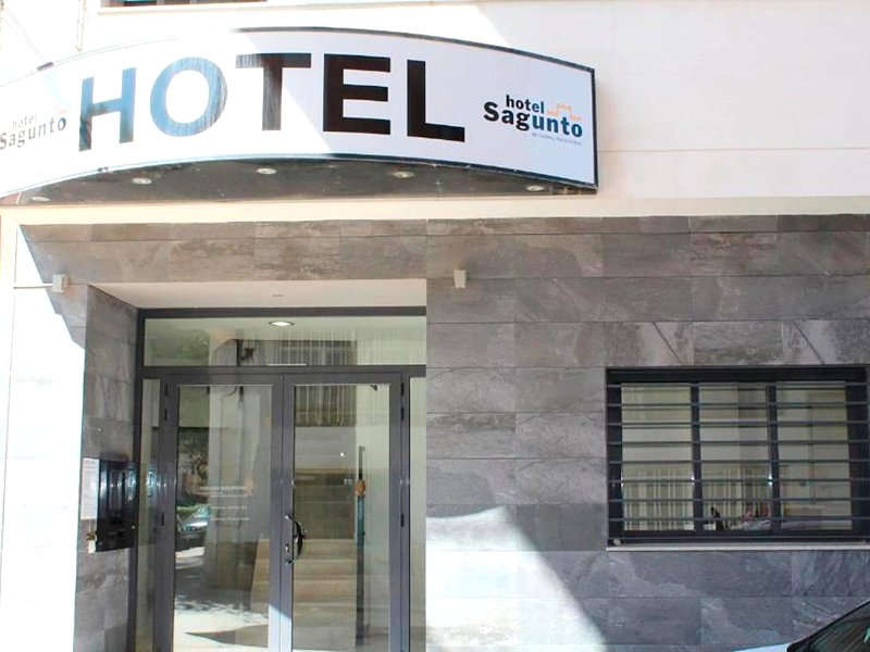 Hotel Saguntoの写真