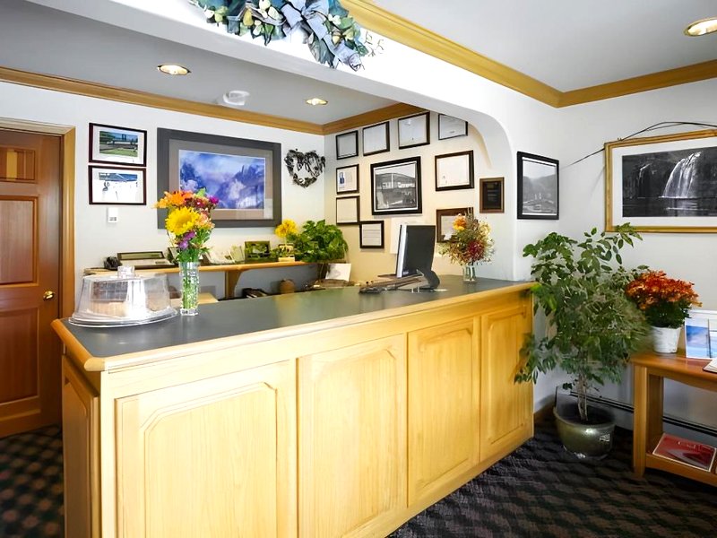 ハンギング レイク イン (Hanging Lake Inn)の写真