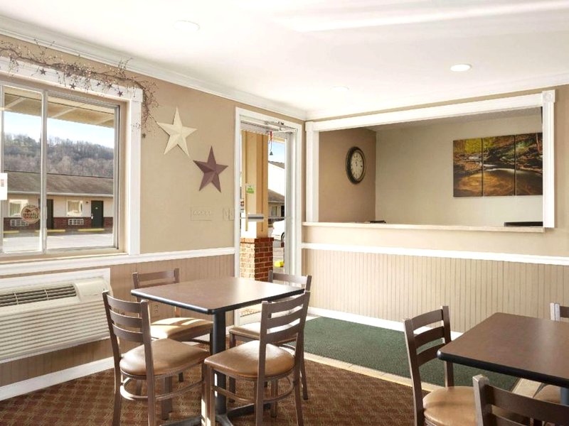 スーパー 8 バイ ウィンダム ミフリンビル ニア ブルームズバーグ (Super 8 By Wyndham Mifflinville Near Bloomsburg)の写真