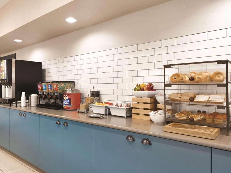 カントリー イン&スイーツ バイ ラディソン ワシントン DC イースト キャピトル ハイツ MD (Country Inn & Suites by Radisson, Washington, D.C. East - Capitol Heights, MD)の写真