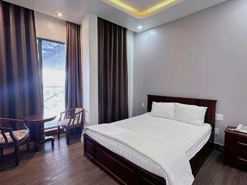 LONG SƠN HOTELの写真