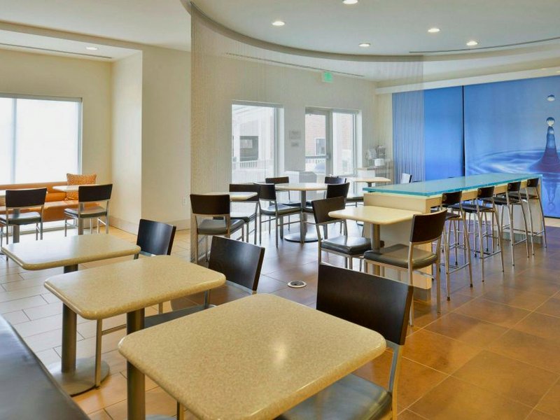 SpringHill Suites Fairfax Fair Oaksの写真