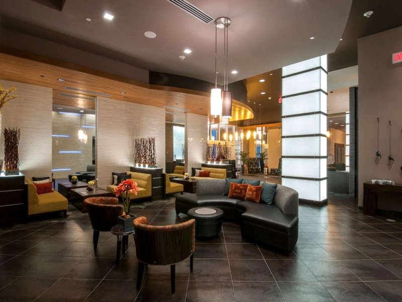 Archer Hotel Falls Church                                                                       の写真