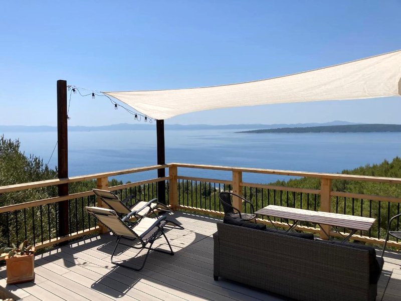 Sea view Eco house with private pool, 250m to beach - Falcon View Hvarの写真