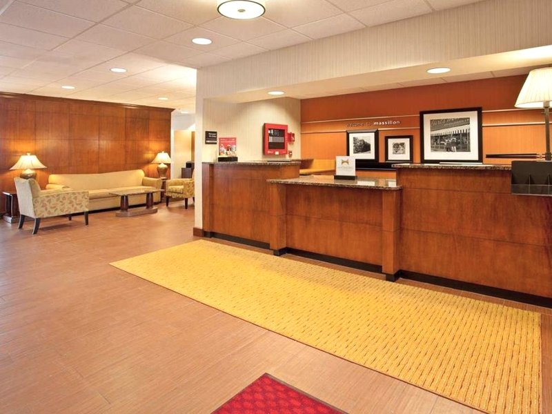 ハンプトン イン マシロン (Hampton Inn Massillon)の写真