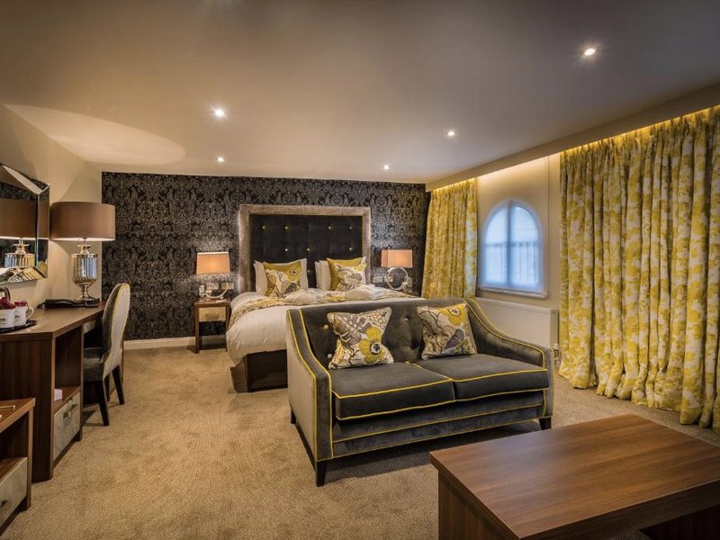 The Golden Lion Hotel, St Ives, Cambridgeshire - The Coaching Inn Groupの写真